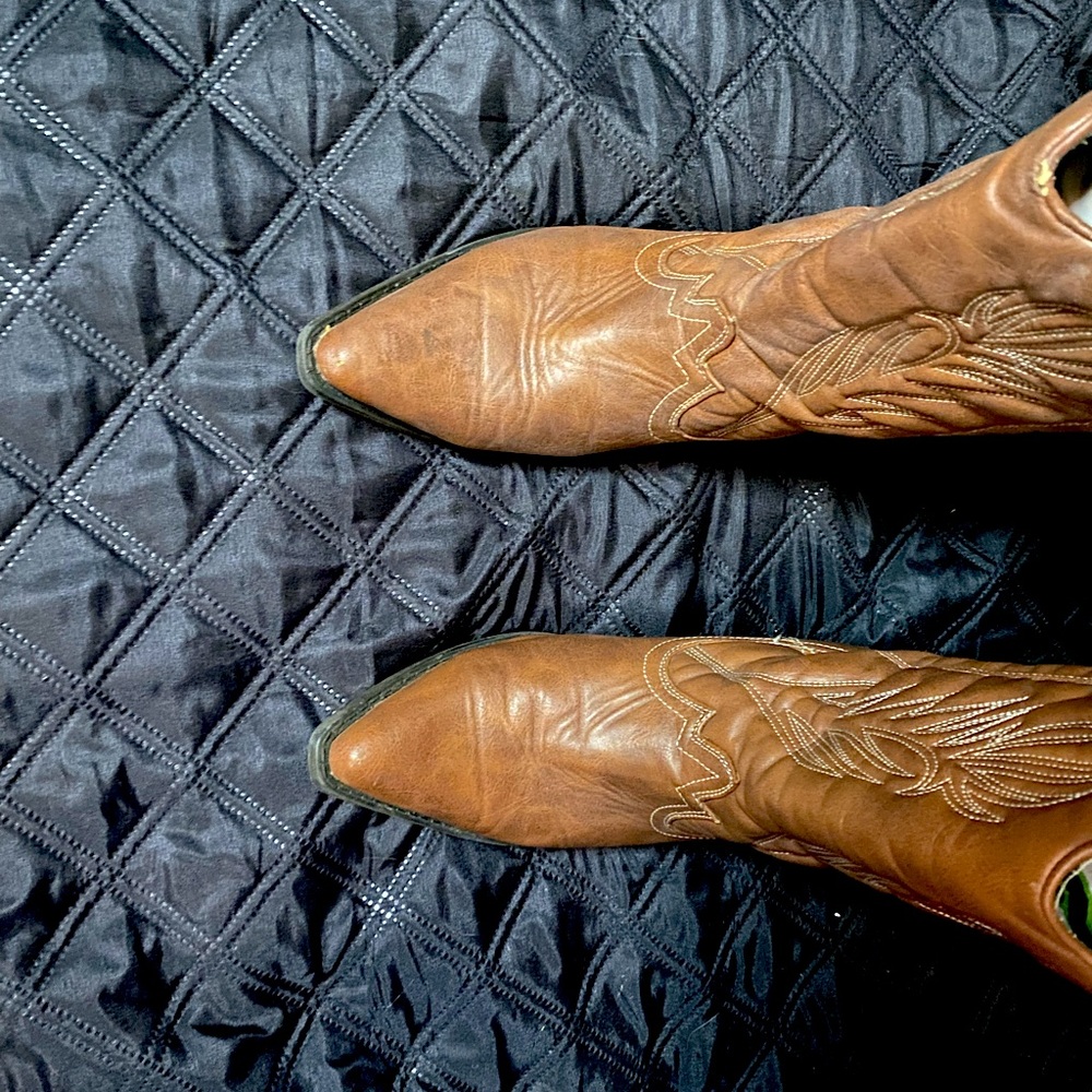 Like new, Candies cowboy boots.